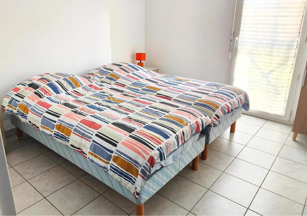 Apartment Le Victoria-Centre Ville-Piscine-Parking Prive-Wi-Fi Hyeres